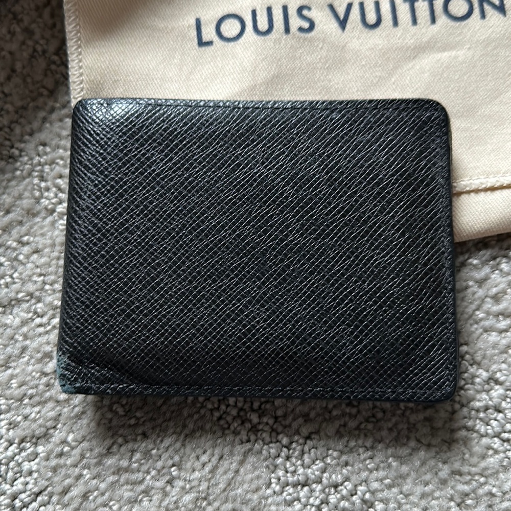 Louis Vuitton Men’s wallet